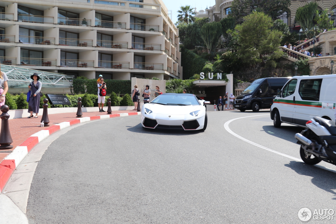 Lamborghini Aventador LP700-4 Pirelli Edition