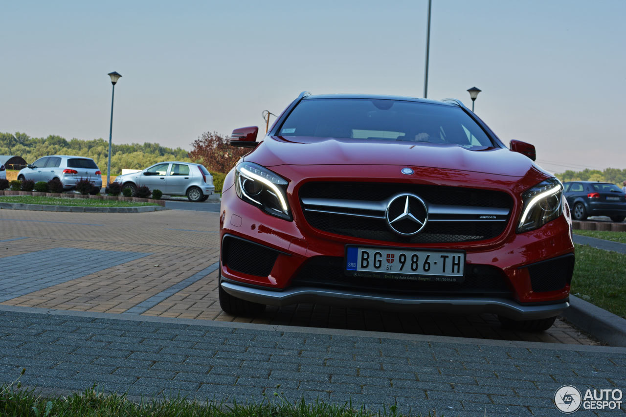 Mercedes-Benz GLA 45 AMG X156