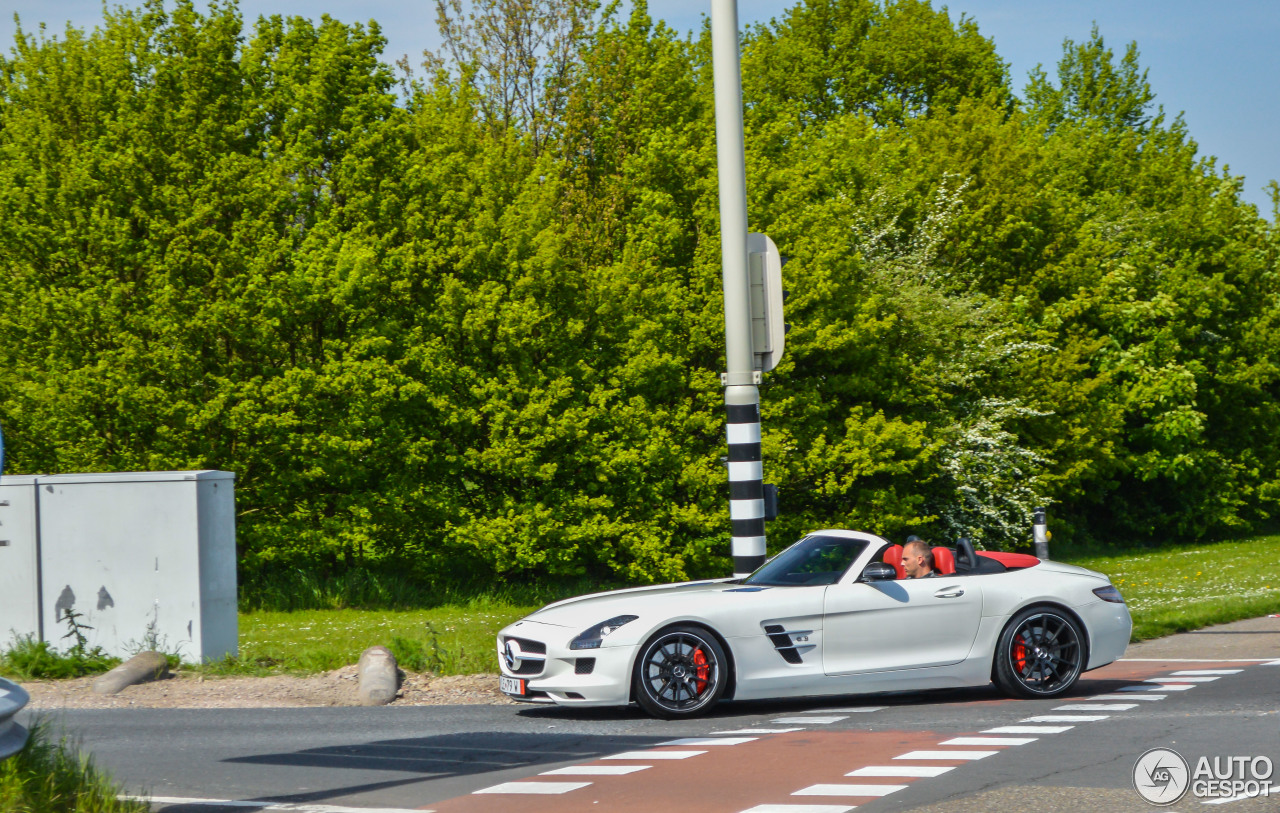 Mercedes-Benz SLS AMG Roadster