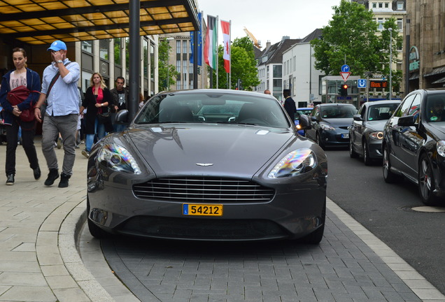 Aston Martin DB9 2013