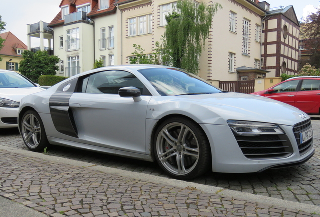 Audi R8 V10 Plus 2013