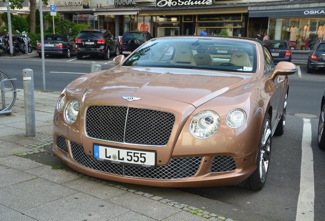 Bentley Continental GTC 2012