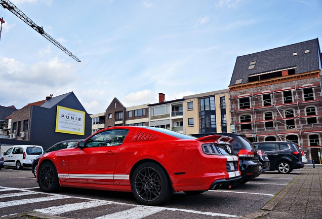 Ford Mustang Shelby GT500 2013