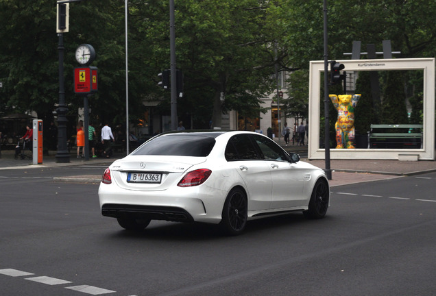 Mercedes-AMG C 63 S W205