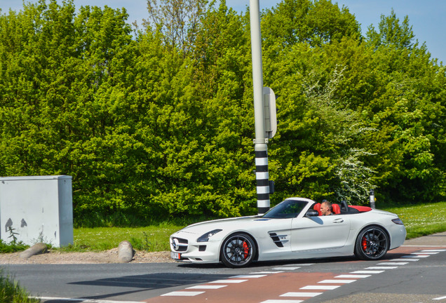 Mercedes-Benz SLS AMG Roadster