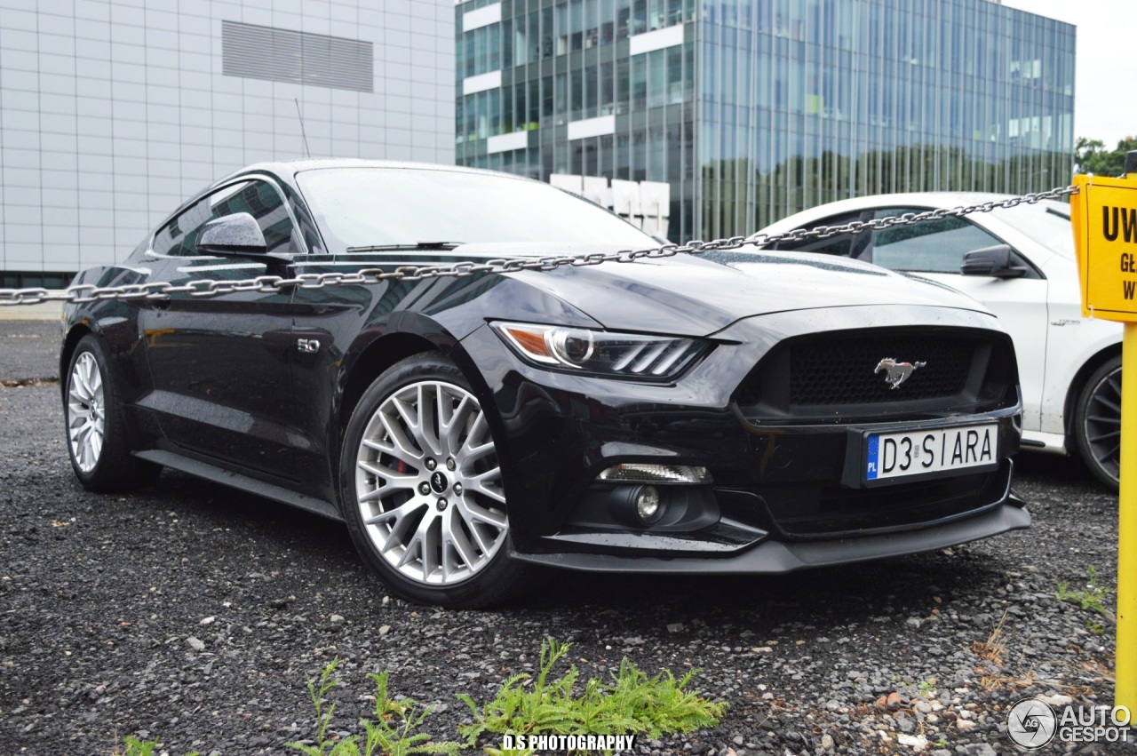 Ford Mustang GT 2015