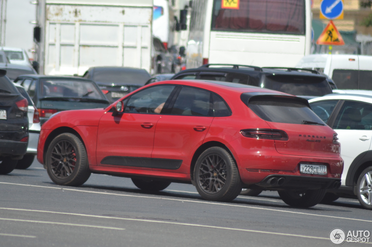 Porsche 95B Macan GTS