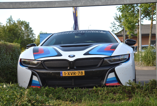 BMW i8