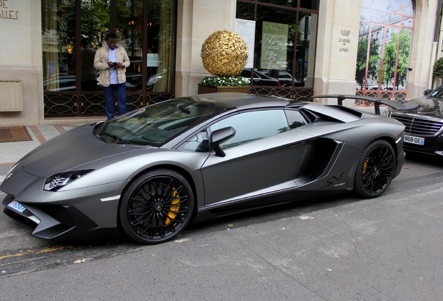 Lamborghini Aventador LP750-4 SuperVeloce Roadster