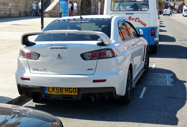 Mitsubishi Lancer Evolution X FQ-300 SST