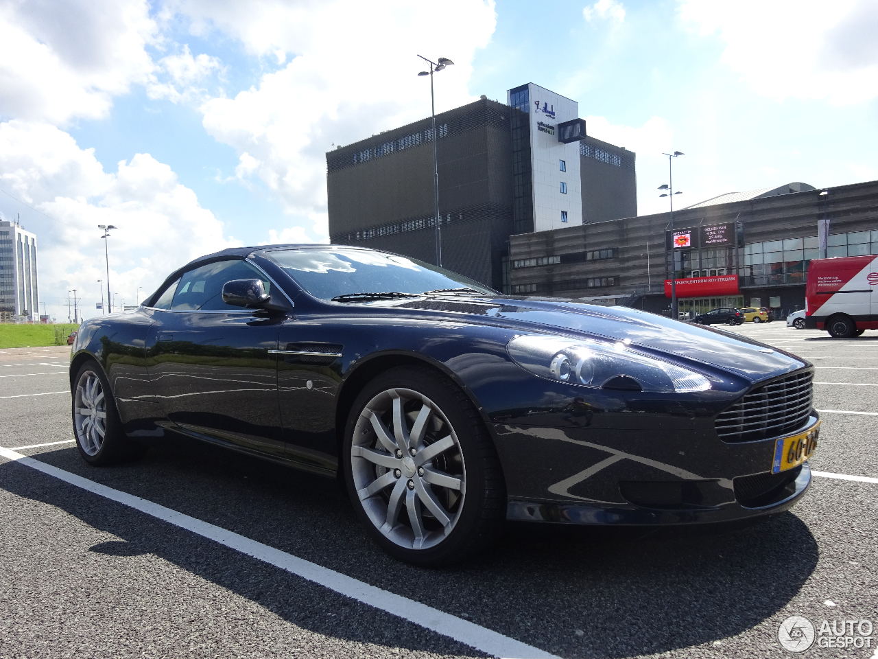 Aston Martin DB9 Volante