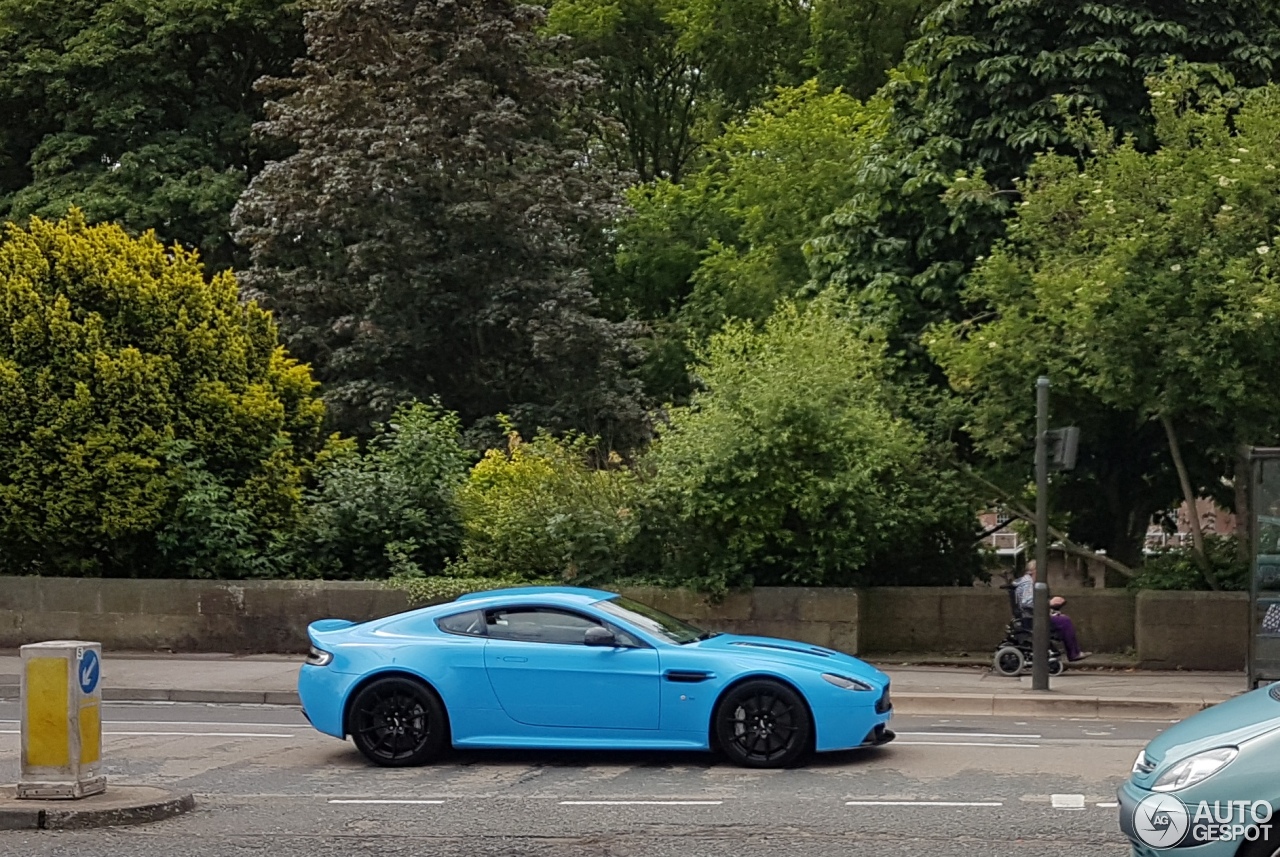 Aston Martin V12 Vantage S