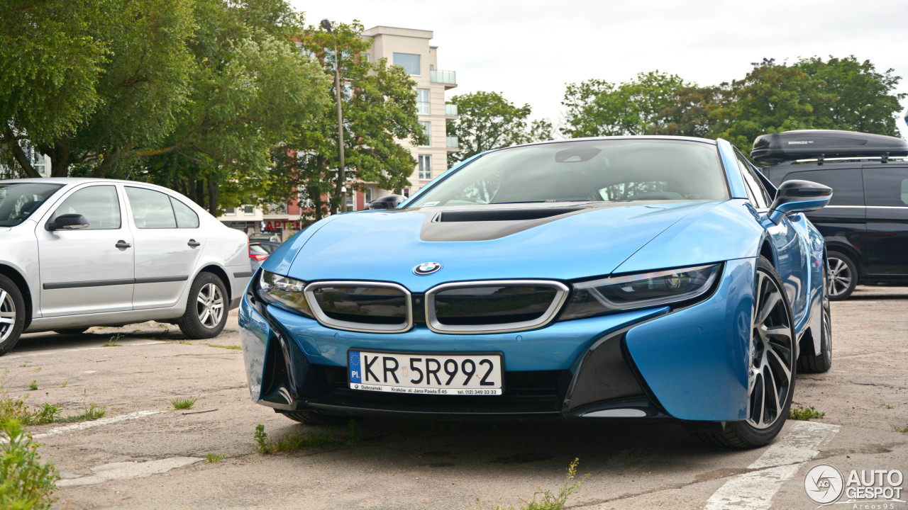 BMW i8