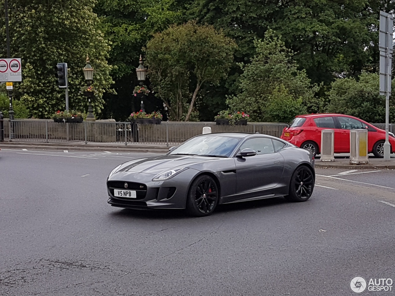 Jaguar F-TYPE S Coupé