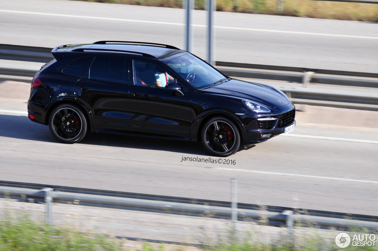 Porsche 958 Cayenne GTS