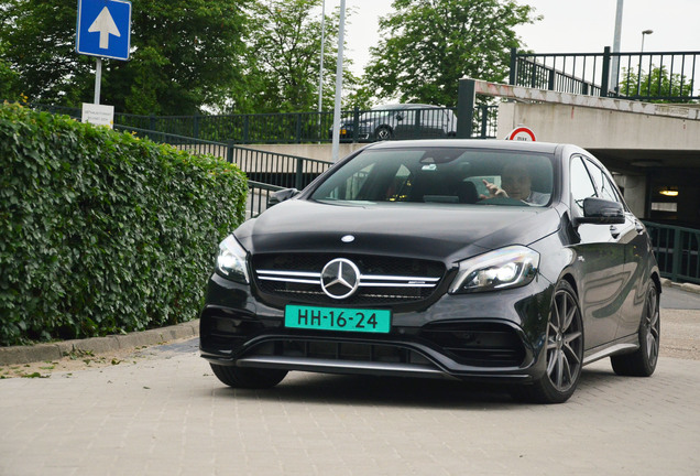 Mercedes-AMG A 45 W176 2015