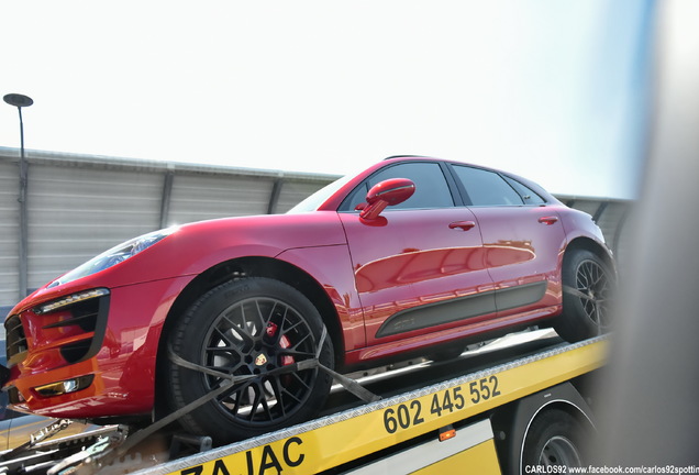 Porsche 95B Macan GTS