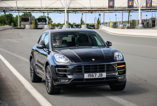 Porsche 95B Macan Turbo