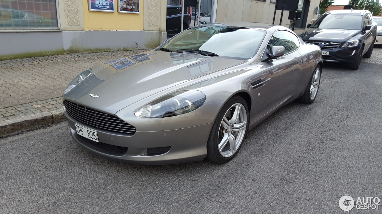 Aston Martin DB9