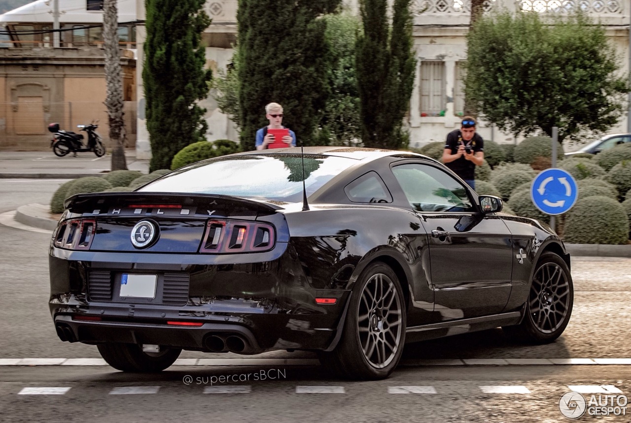 Ford Mustang Shelby GT500 2013