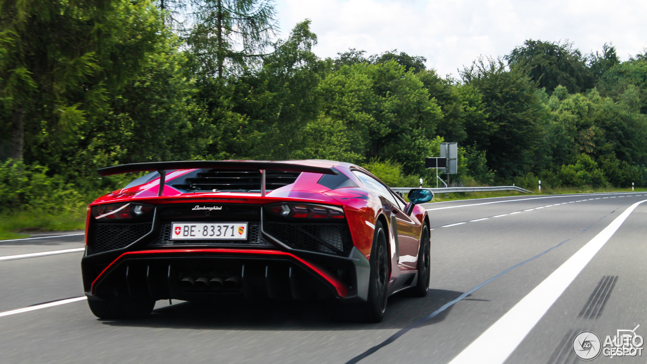 Lamborghini Aventador LP750-4 SuperVeloce