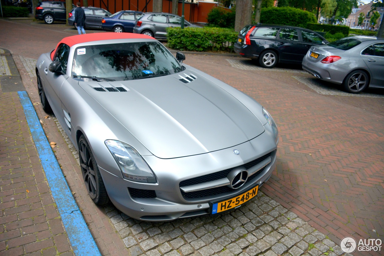 Mercedes-Benz SLS AMG Roadster