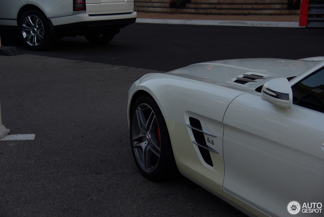 Mercedes-Benz SLS AMG Roadster