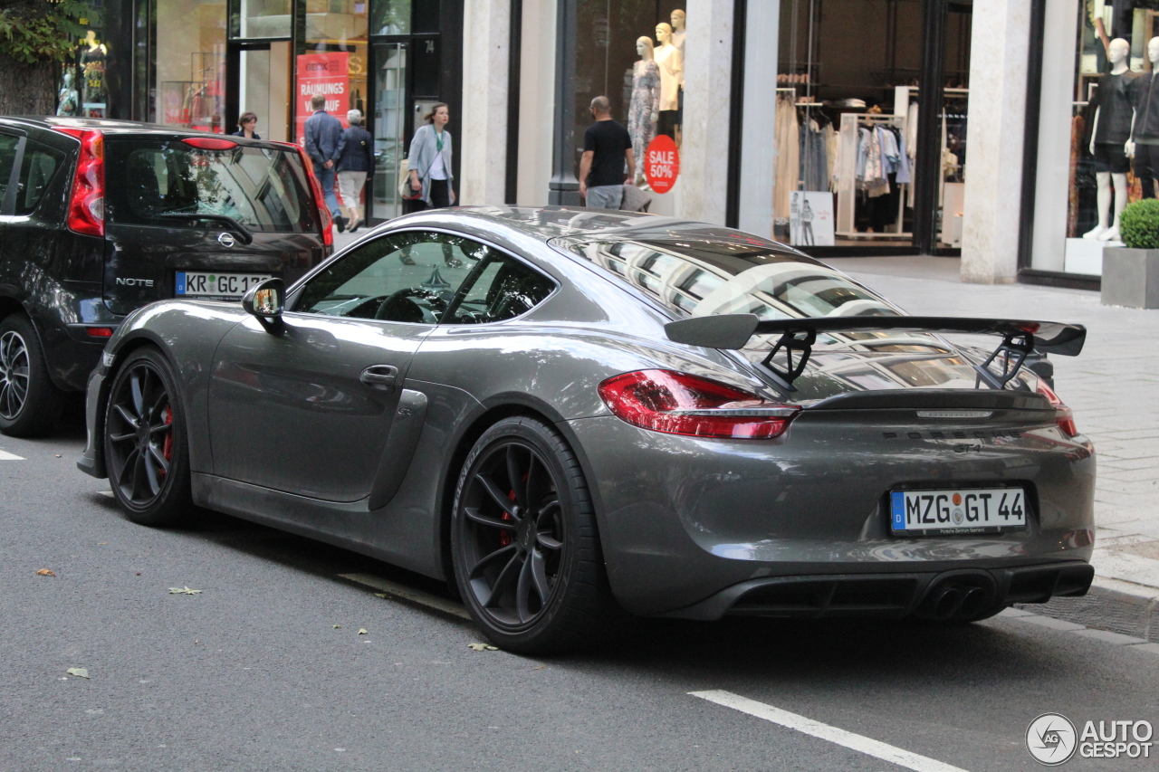 Porsche 981 Cayman GT4