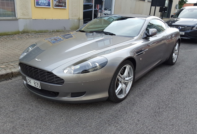 Aston Martin DB9