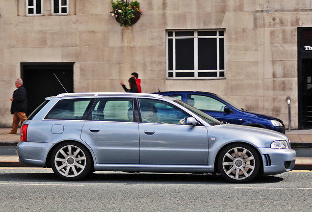 Audi RS4 Avant B5