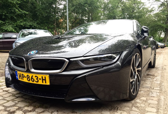 BMW i8