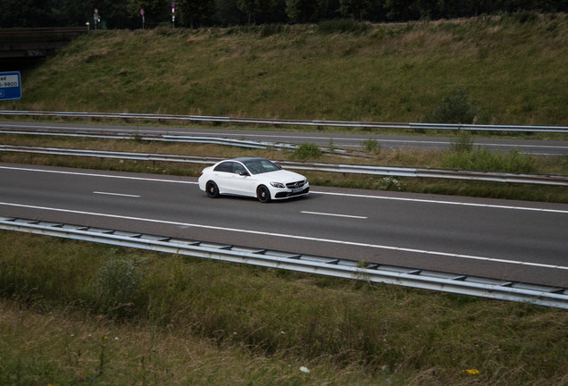 Mercedes-AMG C 63 S W205