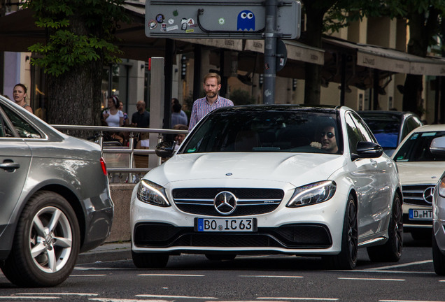 Mercedes-AMG C 63 S W205