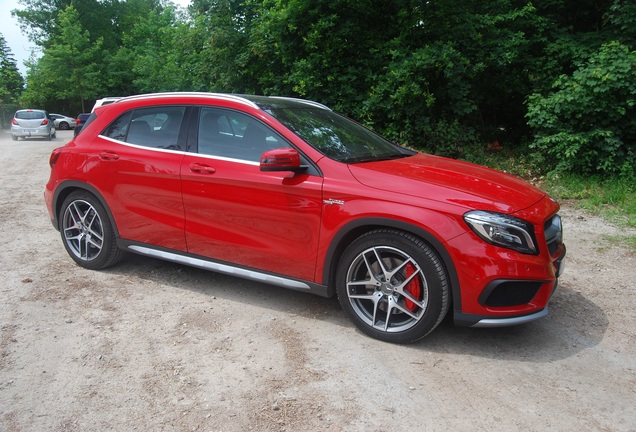 Mercedes-Benz GLA 45 AMG X156