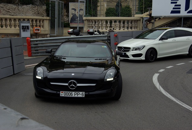 Mercedes-Benz SLS AMG