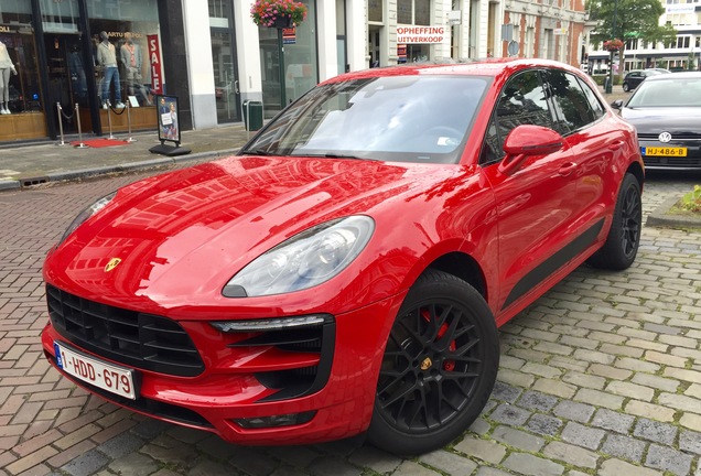 Porsche 95B Macan GTS