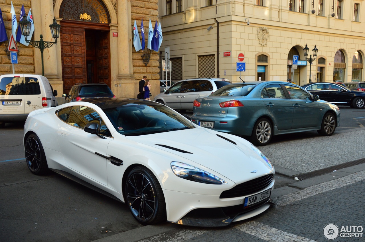 Aston Martin Vanquish 2013