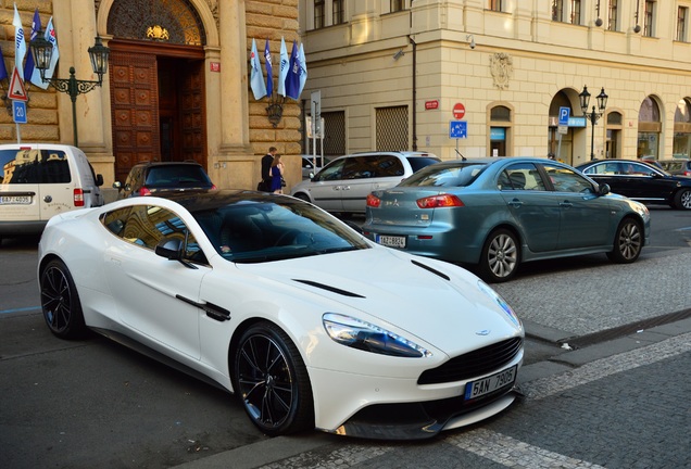 Aston Martin Vanquish 2013