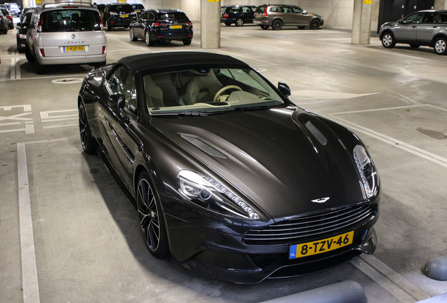 Aston Martin Vanquish Volante