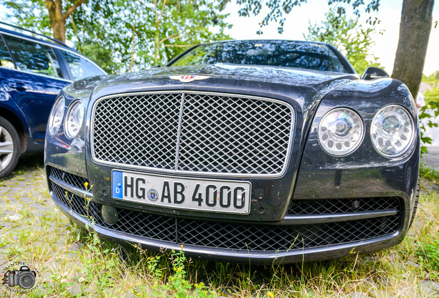 Bentley Flying Spur V8