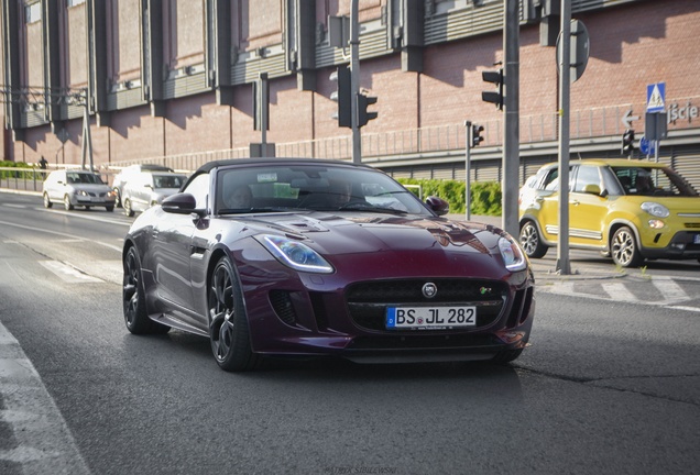 Jaguar F-TYPE R AWD Convertible