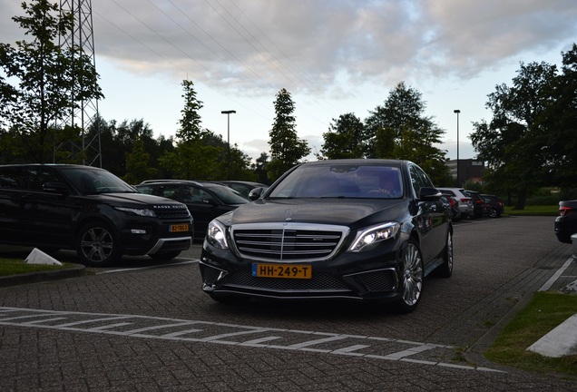 Mercedes-Benz S 65 AMG V222