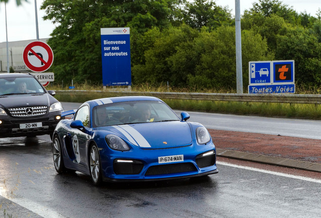 Porsche 981 Cayman GT4