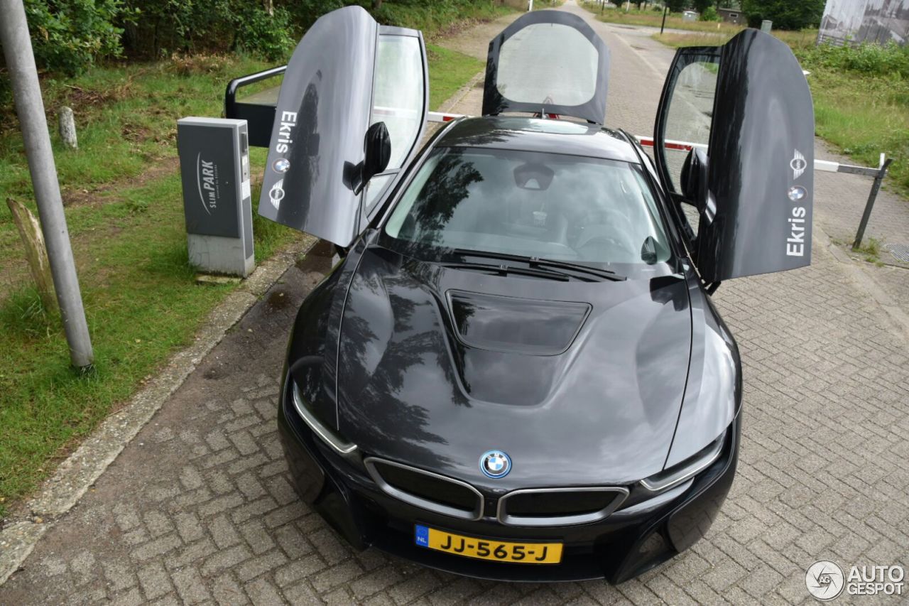 BMW i8