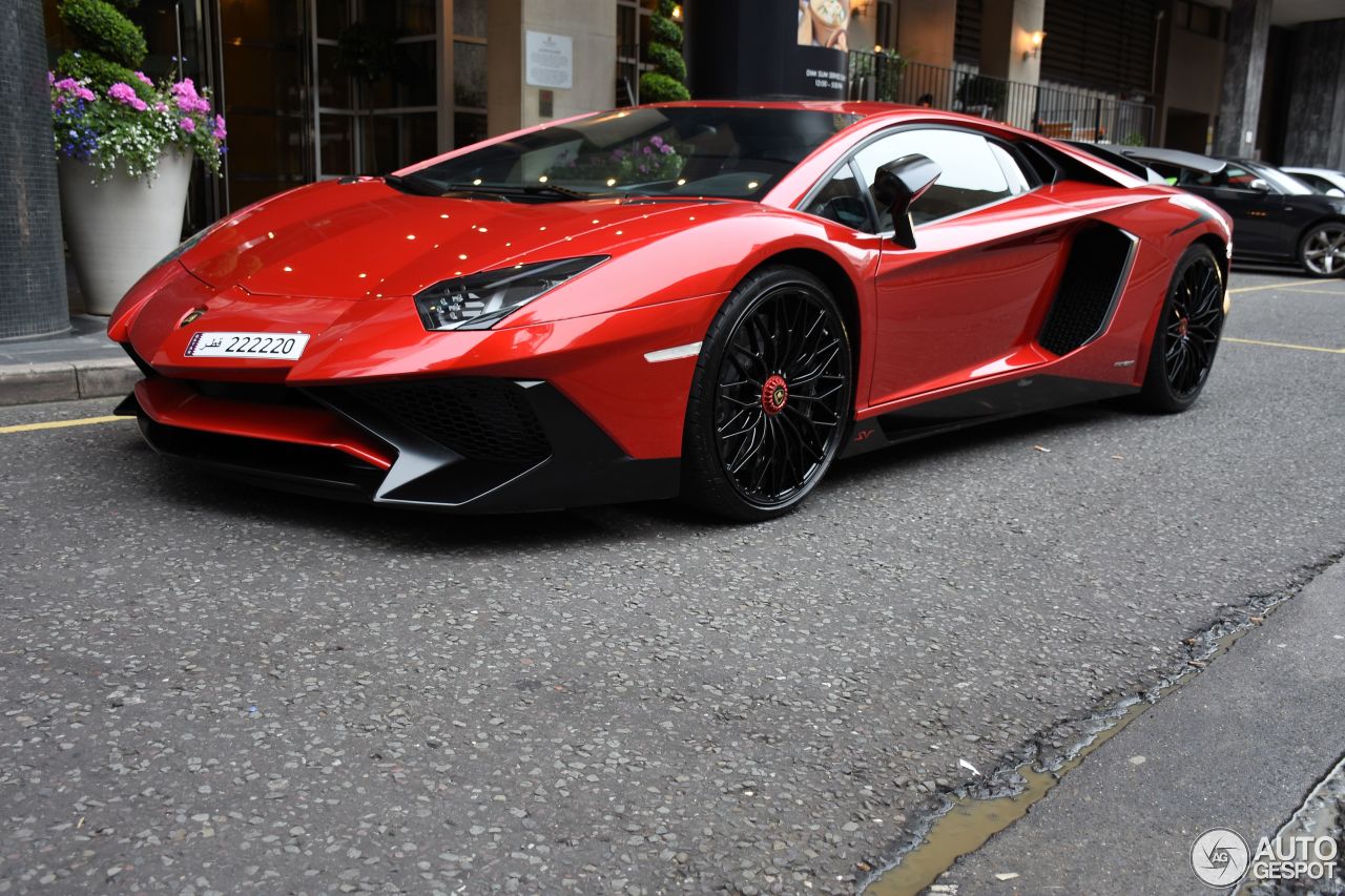 Lamborghini Aventador LP750-4 SuperVeloce