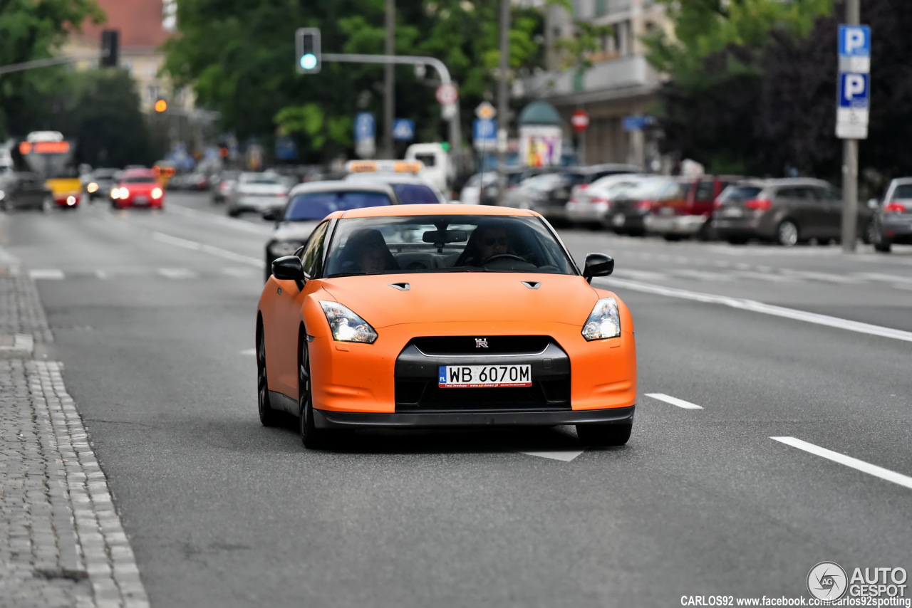 Nissan GT-R