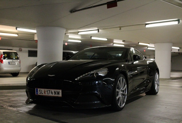 Aston Martin Vanquish 2013