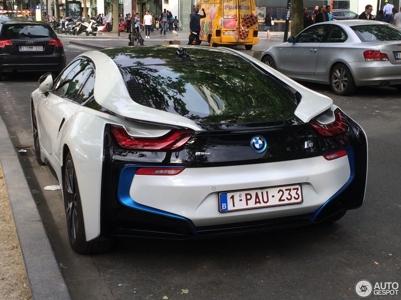 BMW i8