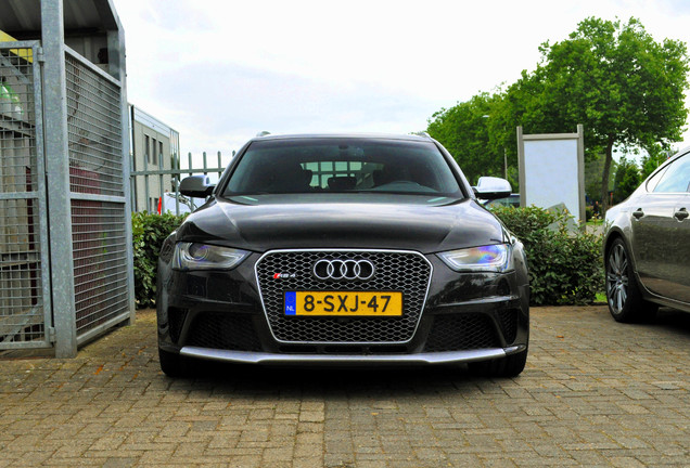 Audi RS4 Avant B8