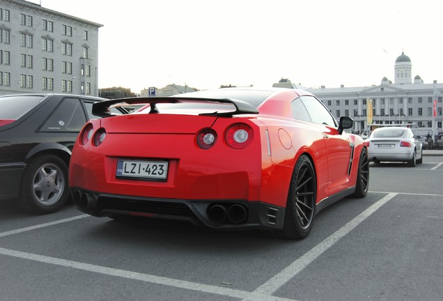 Nissan GT-R 2012